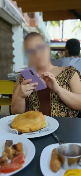 Fiona, 39