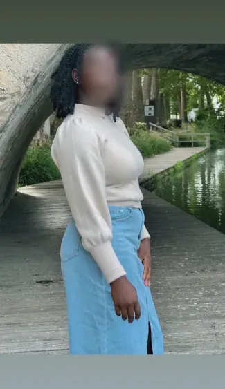 Vivien, 20